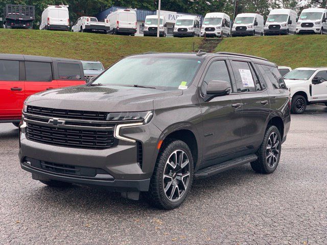 Used 2021 Chevrolet Tahoe RST w/ Luxury Package AWD/4WD image 4