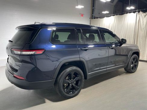Used 2024 Jeep Grand Cherokee L Limited w/ Black Appearance Package AWD/4WD image 4