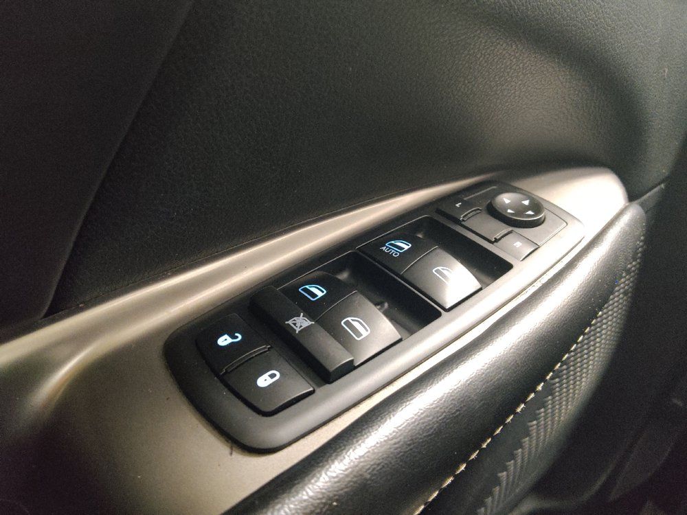 Used 2020 Dodge Journey Crossroad FWD image 27