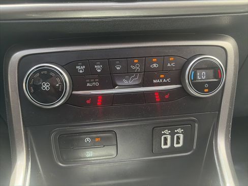 Used 2019 Ford EcoSport SE w/ SE Convenience Package AWD/4WD image 26