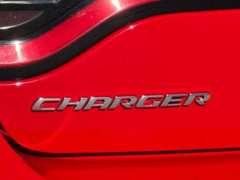 Used 2022 Dodge Charger SXT image 12