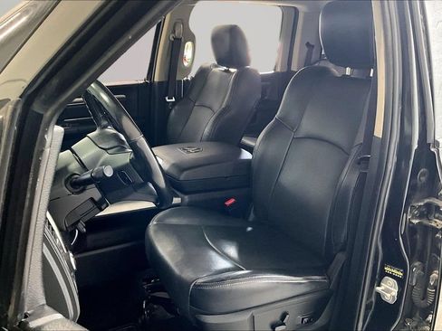 Used 2017 RAM 1500 Sport w/ Black Ram 1500 Sport Group AWD/4WD image 21