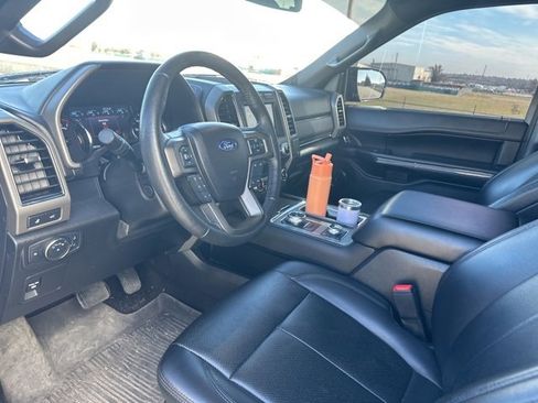 Used 2020 Ford Expedition XLT w/ Equipment Group 202A image 9