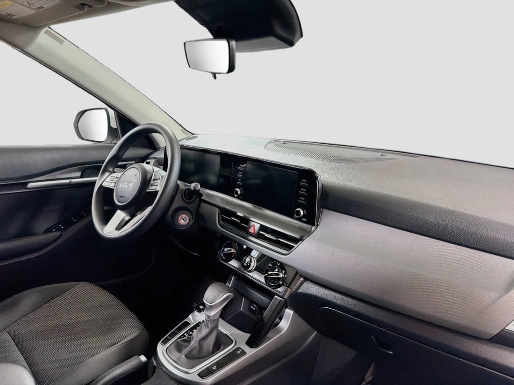 Used 2024 Kia Seltos LX AWD/4WD image 28