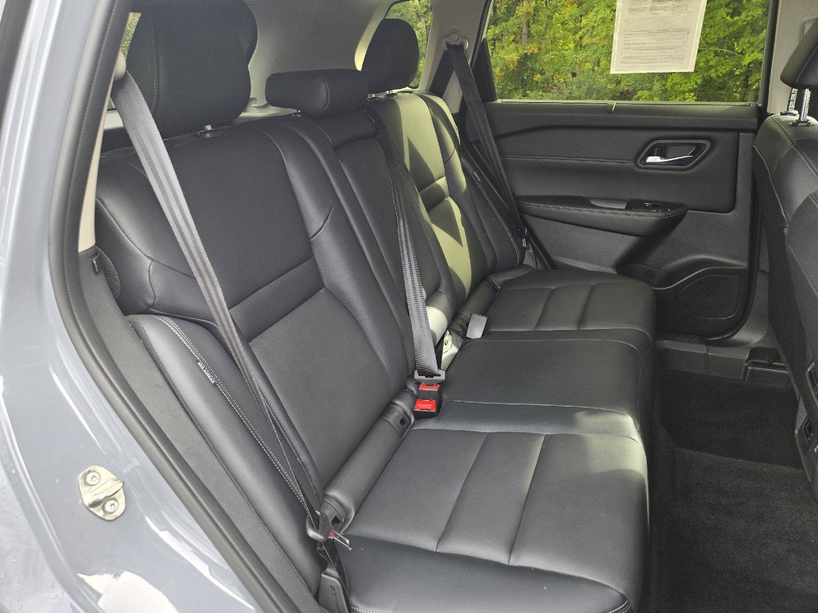 Certified 2025 Nissan Rogue SL w/ Tech Package AWD/4WD image 30