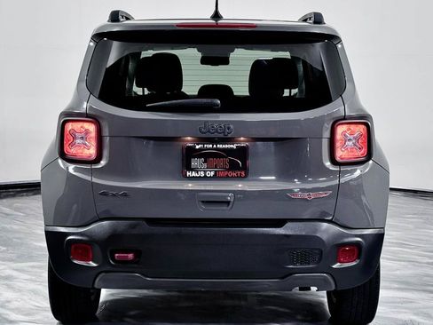 Used 2021 Jeep Renegade Trailhawk AWD/4WD image 8