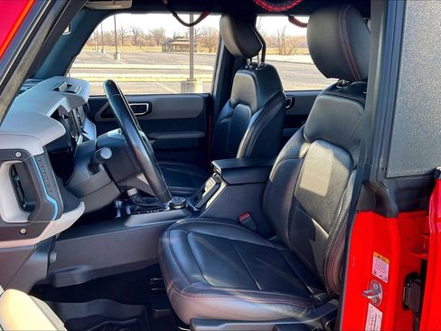 Used 2022 Ford Bronco Wildtrak image 7