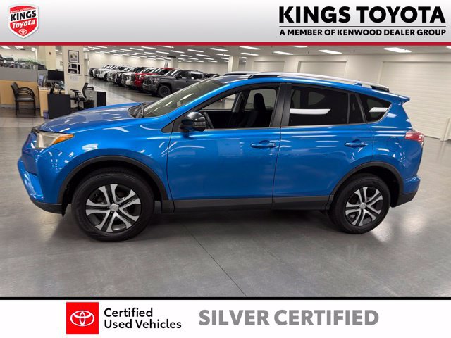 Used 2016 Toyota RAV4 LE FWD image 5
