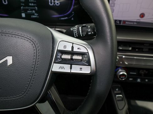 Used 2025 Kia Telluride S FWD image 22