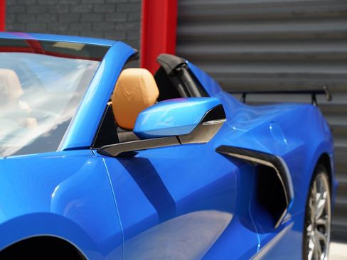 Used 2024 Chevrolet Corvette Stingray Preferred Conv w/ Battery Protection Package RWD image 11