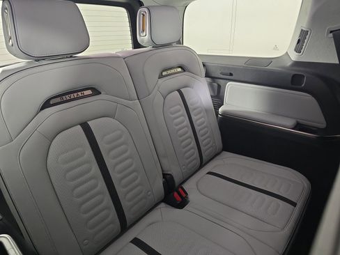 Used 2024 Rivian R1S Adventure AWD/4WD image 25