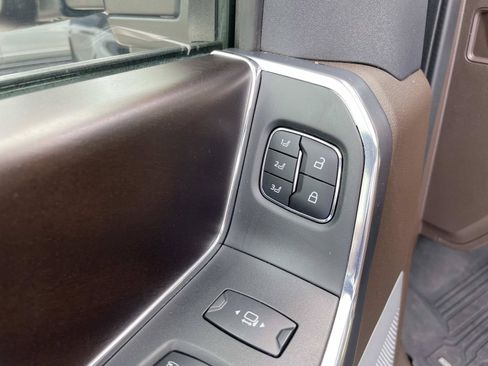 Used 2025 Ford F250 King Ranch w/ Chrome Package AWD/4WD image 18