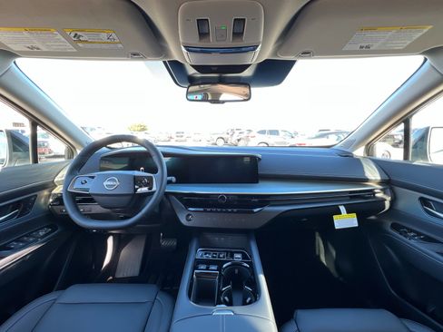 New 2025 Nissan Murano SL image 9