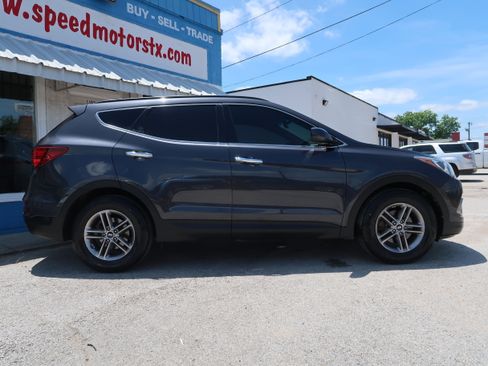 Used 2017 Hyundai Santa Fe Sport AWD/4WD image 4