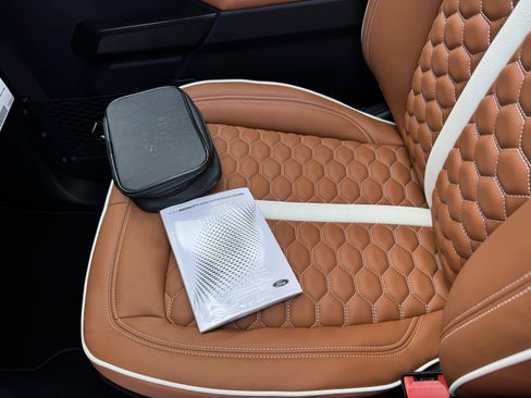 Used 2025 Ford Bronco Outer Banks image 35