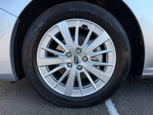 Used 2018 Subaru Impreza 2.0i Premium AWD/4WD image 35