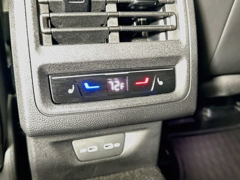 Used 2024 Volkswagen Golf R AWD/4WD image 37