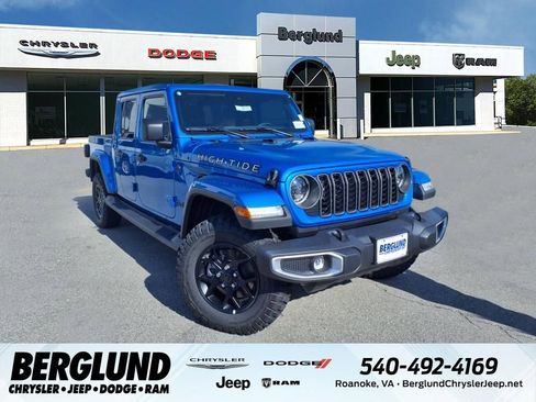 New 2025 Jeep Gladiator High Tide image 1
