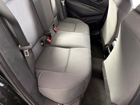 Used 2022 Toyota Corolla LE image 18