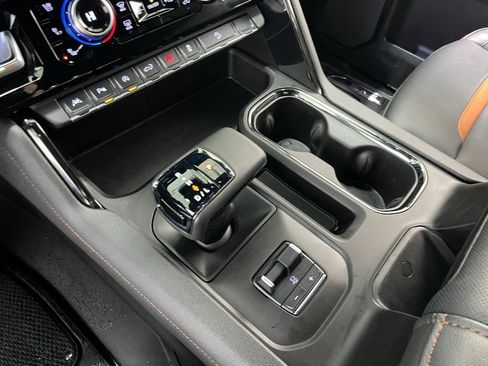 Certified 2025 GMC Sierra 1500 AT4 w/ AT4 Premium Package image 35