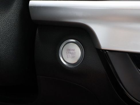 Used 2021 Kia Telluride S FWD image 19