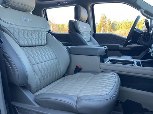 Used 2026 Ford F450 Platinum w/ Platinum Plus Package image 46