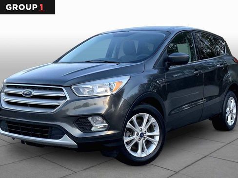 Used 2019 Ford Escape SE AWD/4WD image 1