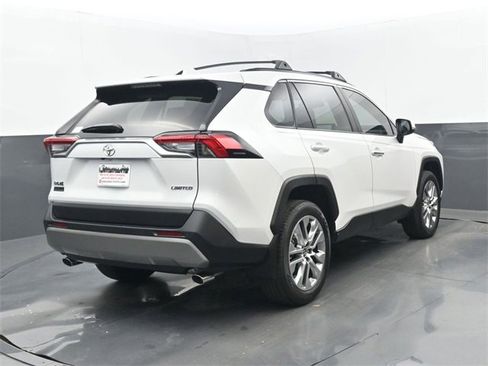 Used 2024 Toyota RAV4 Limited image 22