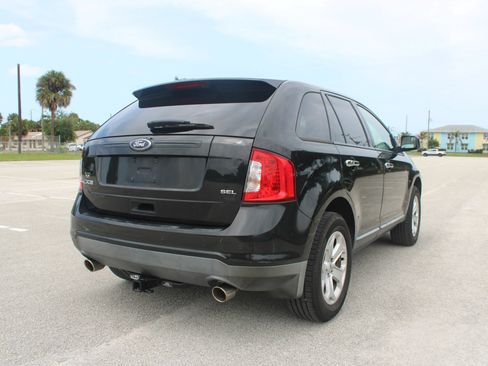 Used 2011 Ford Edge SEL FWD image 21