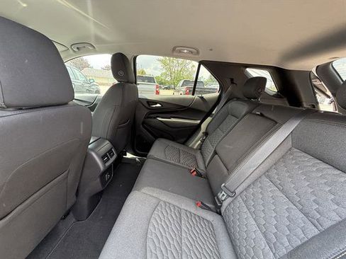 Used 2020 Chevrolet Equinox LT image 22