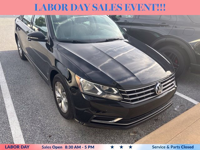 Used 2016 Volkswagen Passat 1.8T S FWD image 1