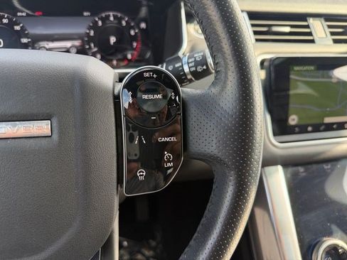 Used 2019 Land Rover Range Rover Sport HSE AWD/4WD image 23