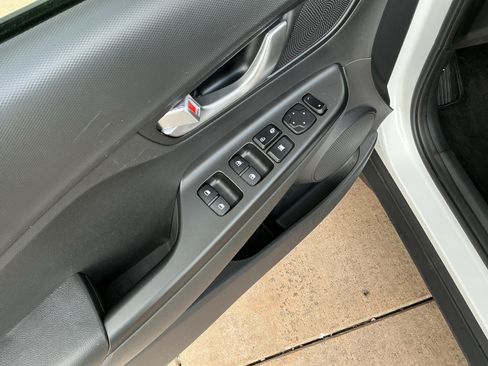 Used 2023 Hyundai Kona SEL w/ Convenience Package image 15