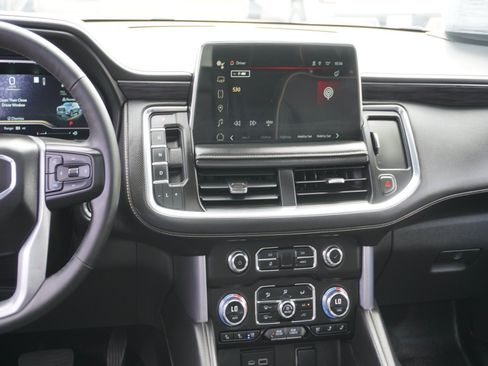 Used 2023 GMC Yukon SLT w/ SLT Luxury Package AWD/4WD image 19