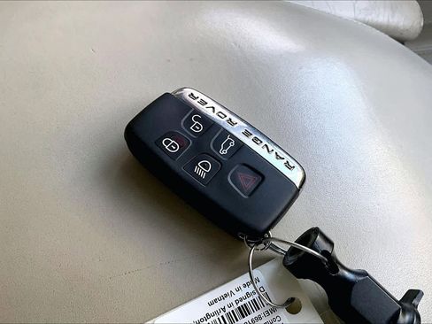 Used 2016 Land Rover Range Rover Long Wheelbase Supercharged image 14