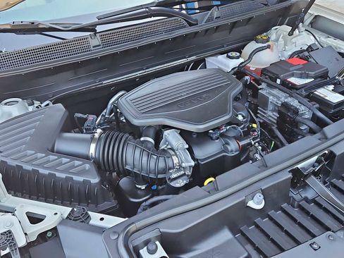 Certified 2022 GMC Acadia Denali w/ Denali Ultimate Package FWD image 14