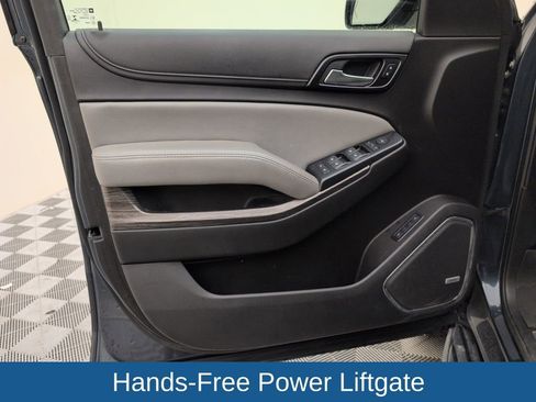 Used 2020 Chevrolet Suburban LT image 38