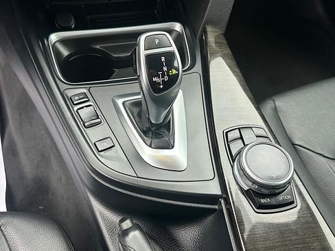 Used 2015 BMW 328i Gran Turismo xDrive image 28