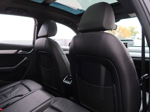 Used 2018 Audi Q3 2.0T Premium image 32