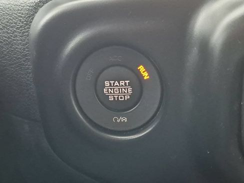 Used 2021 Jeep Wrangler Sport AWD/4WD image 16