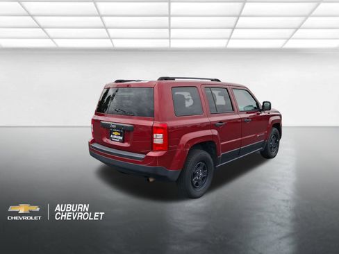 Used 2016 Jeep Patriot Sport FWD image 3