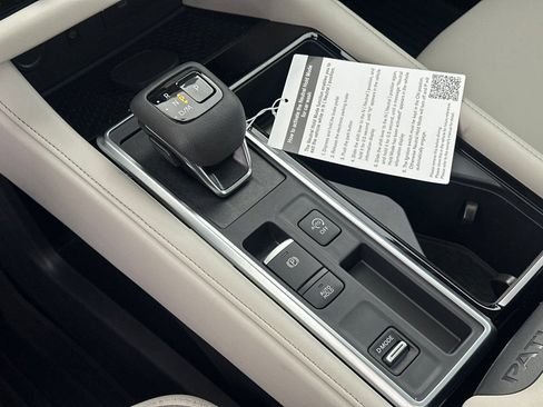 New 2026 Nissan Pathfinder SL image 30