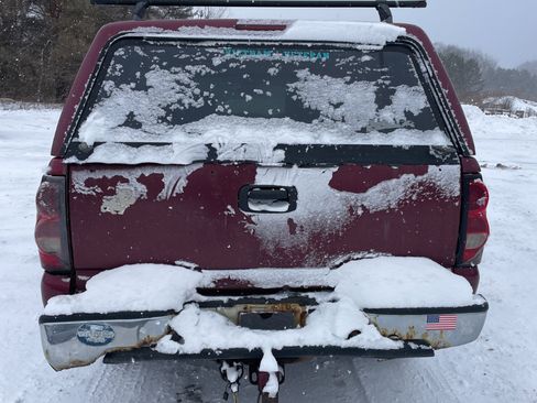 Used 2006 Chevrolet Silverado 1500 LT w/ Light Duty Power Package image 8