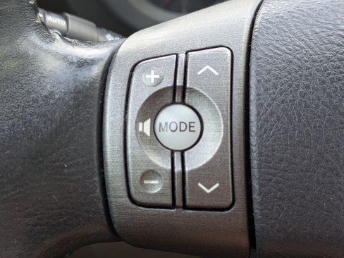 Used 2012 Toyota RAV4 Limited image 26