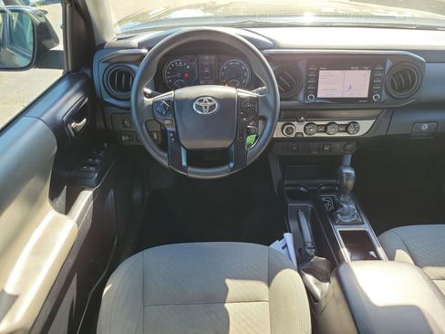 Used 2020 Toyota Tacoma SR AWD/4WD image 25