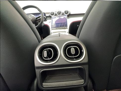 Used 2023 Mercedes-Benz C 300 Sedan image 38