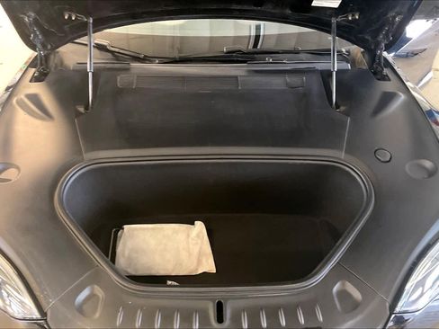 Used 2024 Tesla Model S image 26