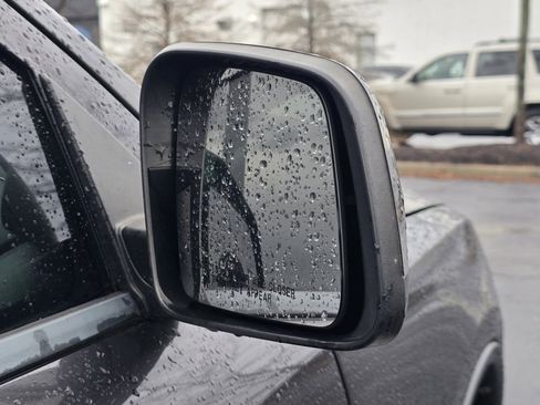 Used 2019 Dodge Durango SXT image 16