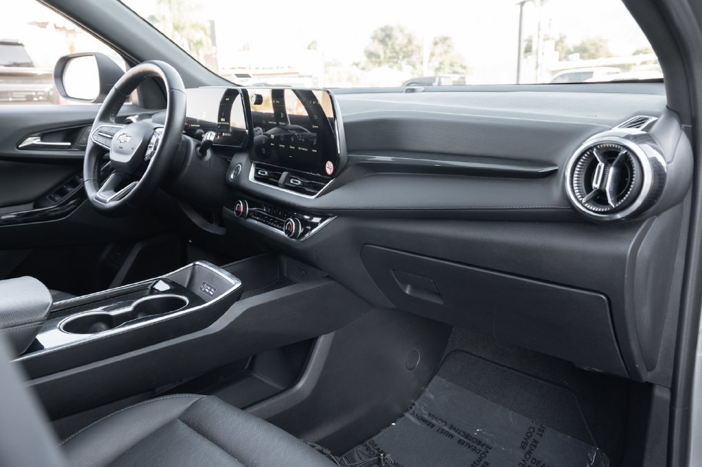 Used 2025 Chevrolet Equinox LT w/ Convenience Package II FWD image 43