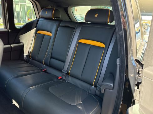 Used 2022 Rolls-Royce Cullinan image 11